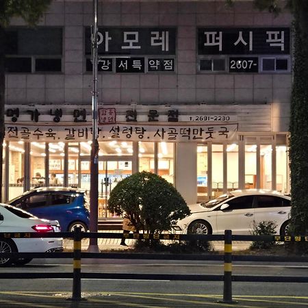 Gamseong House #Gimpo Airport 10 Min #Hwagok Station #Netflix #Beamprojet #Niceview Seoel Buitenkant foto
